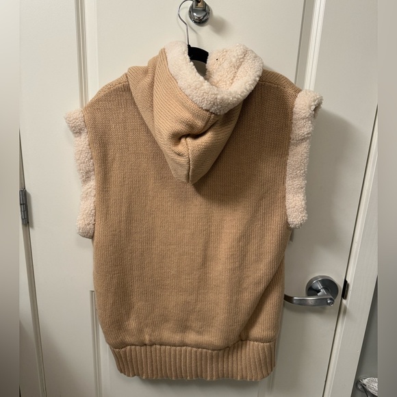NWOT Zara Sherpa vest - Picture 3 of 3